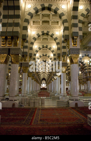 La Moschea del Profeta Masjid Nabawi Al Madinah Arabia Saudita Foto Stock