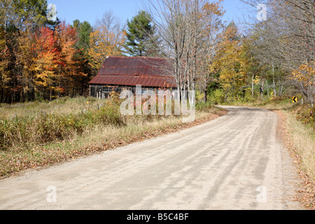 I colori autunnali lungo Bog Road in Campton New Hampshire USA che è parte della Scenic New England Foto Stock