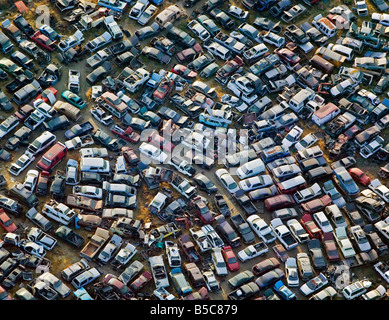 Vista aerea sopra automobile junkyard California valle centrale Foto Stock
