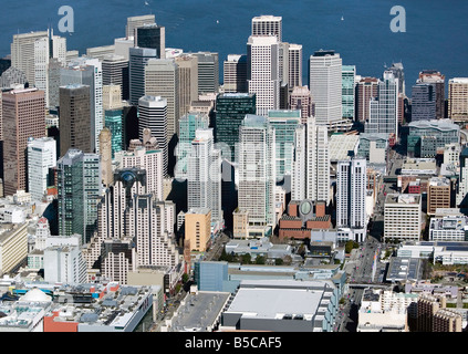 Vista aerea sopra San Francisco Financial District con il Museo di Arte Moderna di San Francisco, il Moscone Convention Center in primo piano Foto Stock