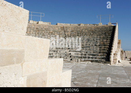 L'anfiteatro di Kourion nella Cipro del Sud che si affaccia sul Mare Mediterraneo Foto Stock