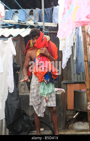 Lavoratori in Dhoby Gat, Mumbai, India Foto Stock