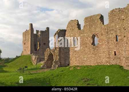 Brough Castle, che si ritiene essere la prima pietra costruito il castello in Inghilterra, Cumbria, Inghilterra Foto Stock