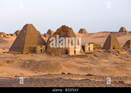 Piramidi di Meroe, Sudan, Africa Foto Stock