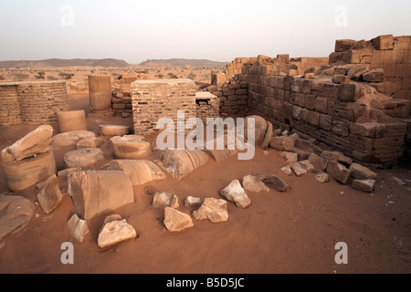 Tempio 100 nel grande contenitore a Musawwarat es Sufra, Sudan, Africa Foto Stock