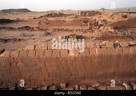 Tempio 100 nel grande contenitore a Musawwarat es Sufra, Sudan, Africa Foto Stock