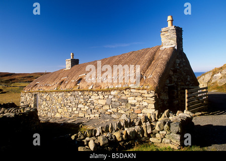 Garenin nero della casa di villaggio, Garenin (Gearranan), costa ovest di Lewis, isola di Lewis, Ebridi Esterne, Scozia, Europa Foto Stock