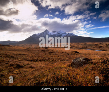 Sgurr nan Gillean, 964 m, nero Cuillins intervallo vicino Sligachan, Isola di Skye, Ebridi Interne, Scozia, Europa Foto Stock