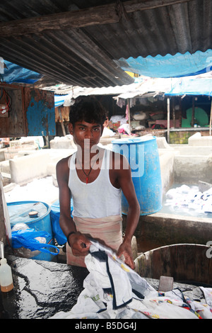 Lavoratori in Dhoby Gat, Mumbai, India Foto Stock