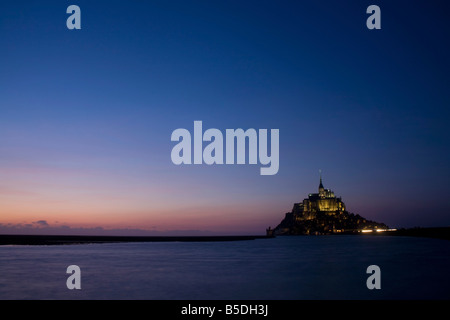 Mont St Michelle al tramonto Foto Stock