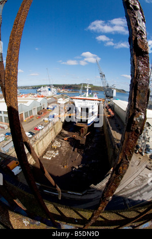 Vista di una barca ancorata a Falmouth Foto Stock