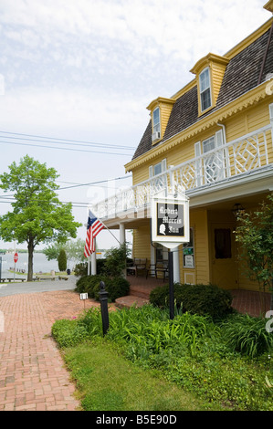 Celebre storico Robert Morris Inn, Oxford, Talbot County, Chesapeake Bay Area, Maryland, USA, America del Nord Foto Stock