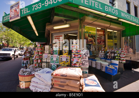 Il negozio di alimentari sulla Arthur Avenue Little Italy Nel Bronx New York STATI UNITI D'AMERICA Foto Stock