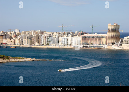 Sliema e Porto di Marsamxett a Malta. Foto Stock