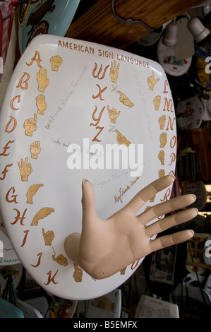 Sedile di gabinetto arte Barney Smith ha un sedile di gabinetto Art Museum, Alamo Heights, Texas. Foto Stock