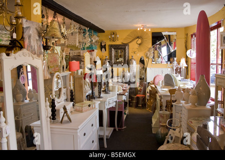 " Il maneggio' negozio di antiquariato in Long Melford, Suffolk, Regno Unito Foto Stock