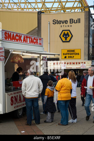 Molineux Stadium casa di Wolverhampton Wanders Football Club Foto Stock