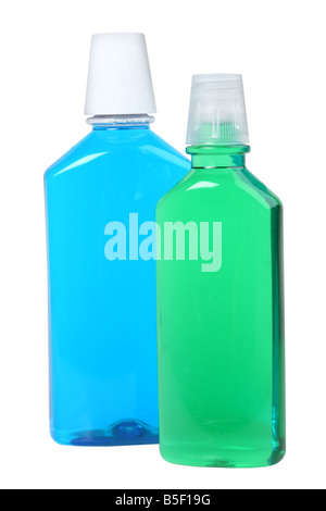 Due bottiglie di collutorio intaglio su sfondo bianco Foto Stock