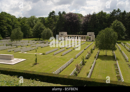 Australian quinta Divisione Memorial e il cimitero di Buttes in legno poligono Fiandre la scena di un primo grande guerra mondiale battaglia Foto Stock