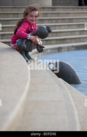 Un Tom Otterness scultura, Scheveningen, Olanda Foto Stock