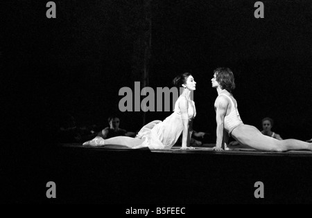 Photocall per il nuovo Roland Petit ballet, 'Pelleas et Melisande' per Margot Fonteyn e Rudolf Nureyev presso la Royal Opera House Foto Stock