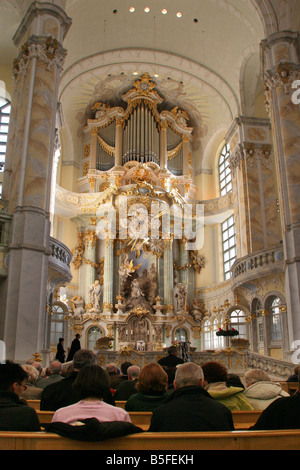 Organo a canne nella chiesa di Nostra Signora di Dresda, Germania Foto Stock