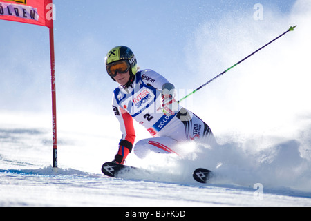 SOELDEN AUSTRIA OTT 25 Nicole Hosp AUT competere nel womens slalom gigante presso il Ghiacciaio Rettenbach Foto Stock