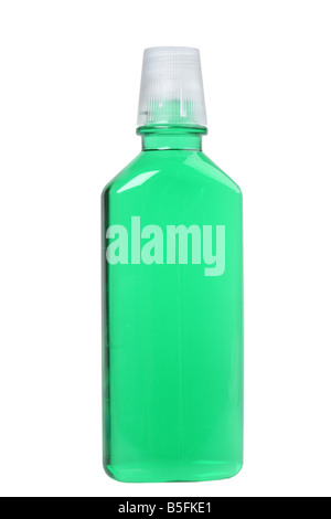 Bottiglia di collutorio verde intaglio su sfondo bianco Foto Stock