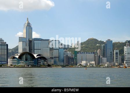 Skyline di Hong Kong e del porto Foto Stock