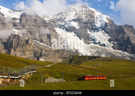 Treno Jungfraubahn Oberland Bernese svizzera Foto Stock