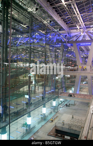 Chiudere la notte a Bangkok nuovo aeroporto suvarnabhummi Foto Stock