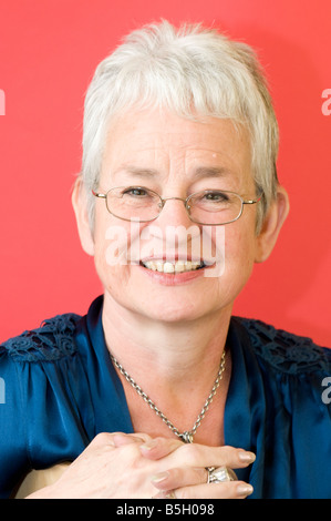 Jacqueline Wilson autore a Cheltenham Festival Letterario Gloucestershire in Inghilterra Foto Stock