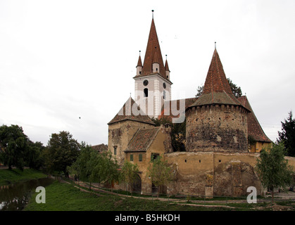 Il XIV secolo chiesa fortificata, Cristian, vicino a Sibiu, Transilvania, Romania Foto Stock