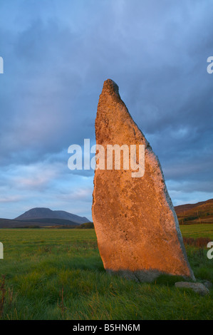 Auchencar pietra permanente, Auchencar, Isle of Arran, North Ayrshire, in Scozia, Regno Unito. Beinn Bharrain in ba Foto Stock