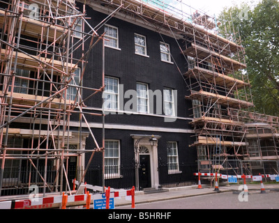 Il numero 10 di Downing Street, Londra. Residenza del Primo ministro britannico, in fase di manutenzione - Settembre 2008 Foto Stock