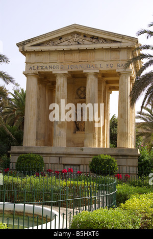 Grecian edificio di stile in Barracca Gardens, Valletta, Malta. Foto Stock