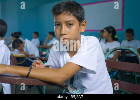 Scuola nicaraguense boy Christian Calero Gutierrez Foto Stock