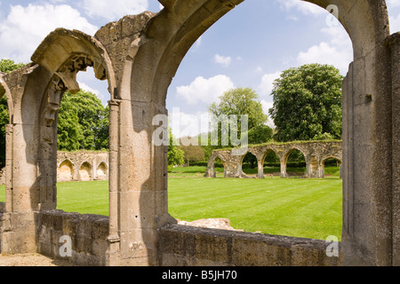 Le rovine della abbazia di Hailes su Cotswolds nei pressi di Winchcombe, Gloucestershire Foto Stock