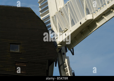 Vele in legno di Outwood Mill mulino a vento a Outwood Surrey Foto Stock