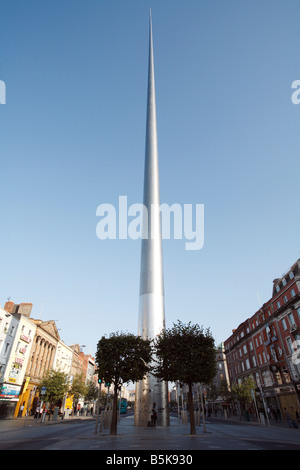 La Guglia scultura da Ian Ritchie su O'Connell Street Dublin 1 Irlanda Foto Stock