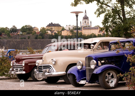 Classic le vetture schierate al rally di Stoccolma Svezia Foto Stock