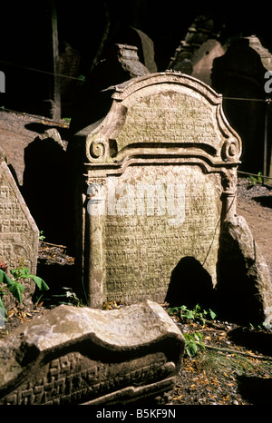 Praga - Josefov - Quartiere ebraico - Vecchio Cimitero Ebraico Foto Stock