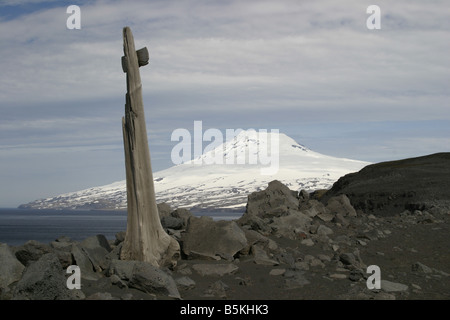 La Beerenberg vulcano, la montagna più alta sull'Artico isola di Jan Mayen Foto Stock