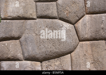 Grandi pietre in fortezza Inca pareti Sacsayhuaman Cusco Peru Sud America Foto Stock