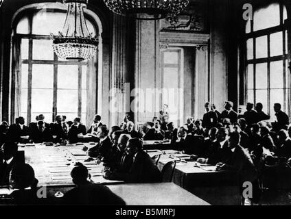 9 1919 6 28 A1 11 Hotel Trianon foto della conferenza di pace di Parigi Conferenza 18 giugno 1919 utnil il completamento di Versailles Trea Foto Stock