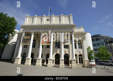 Città di Nottingham, Inghilterra. Il Charles John Phipps progettato Theatre Royal è parte di Nottingham centro reale. Foto Stock