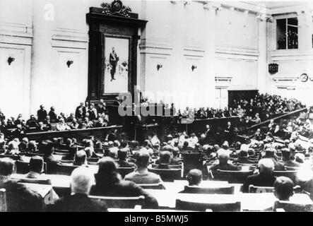 9RD 1915 10 0 A1 e la Duma s risoluzione guerra Ott 1915 Grande guerra 1914 18 la duma imperiale riconvocata secondo Ott 1915 passa a resolu Foto Stock