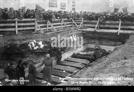 9RD 1917 3 12 A3 5 febbraio rivoluzione funerali delle vittime in Russia la Rivoluzione di febbraio 12 Marzo 1917 27 Feb vecchio stile del funerale di t Foto Stock