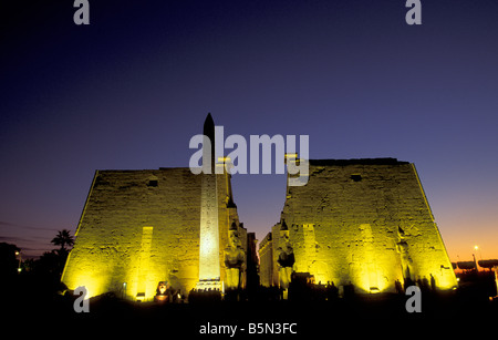 Pilone di Ramesse obelisco del Tempio di Luxor in Egitto Foto Stock