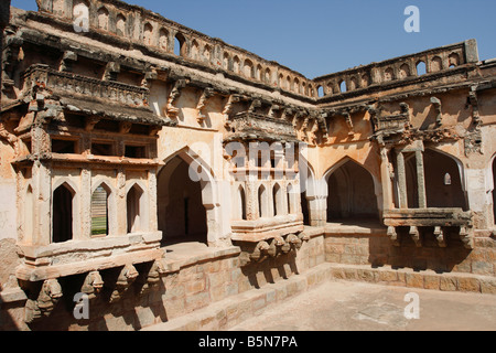 Queens bagno a l'antico sito di Hampi Karnataka India Foto Stock
